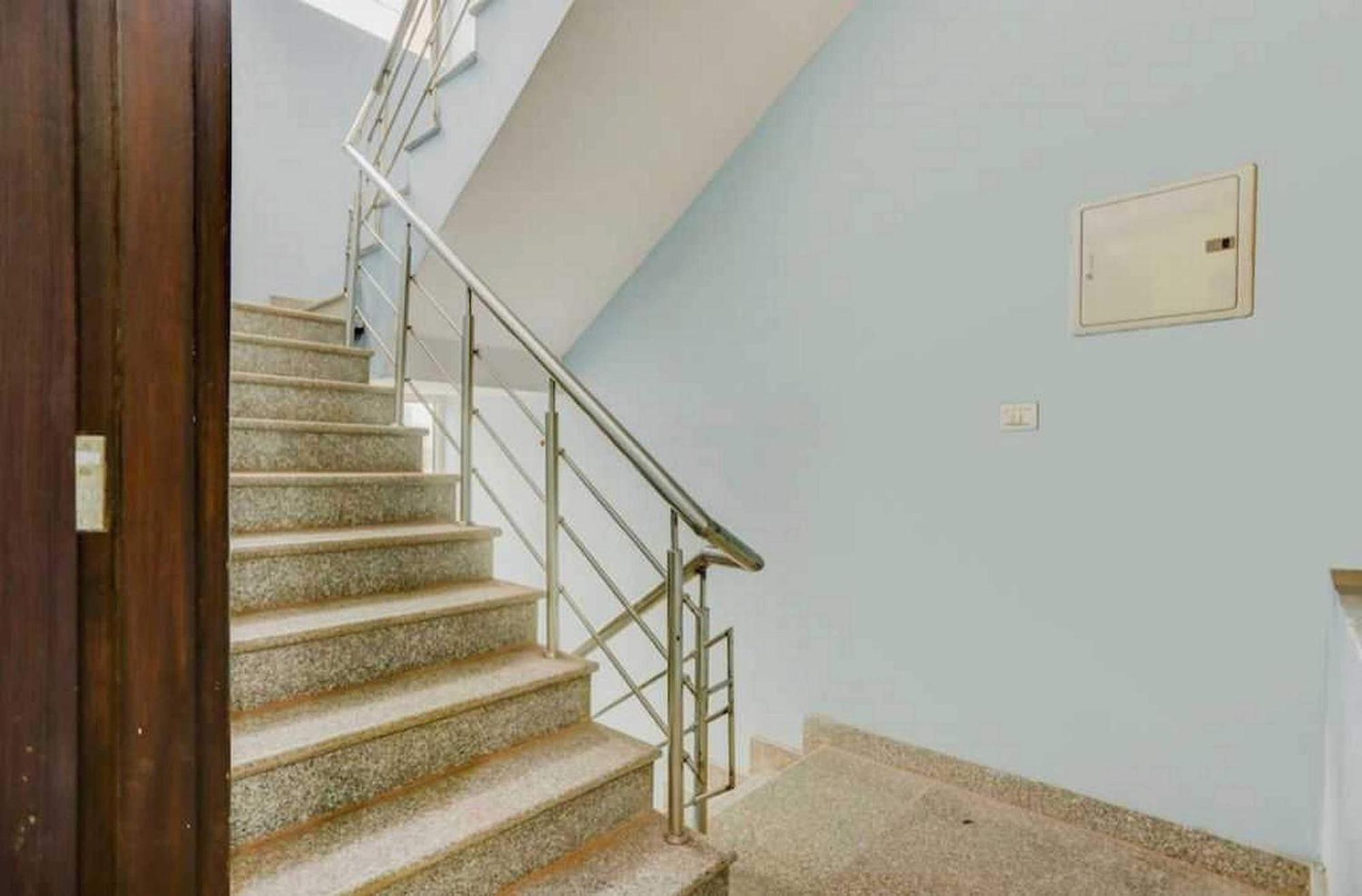 Hotel O Dahleez Noida Exterior photo